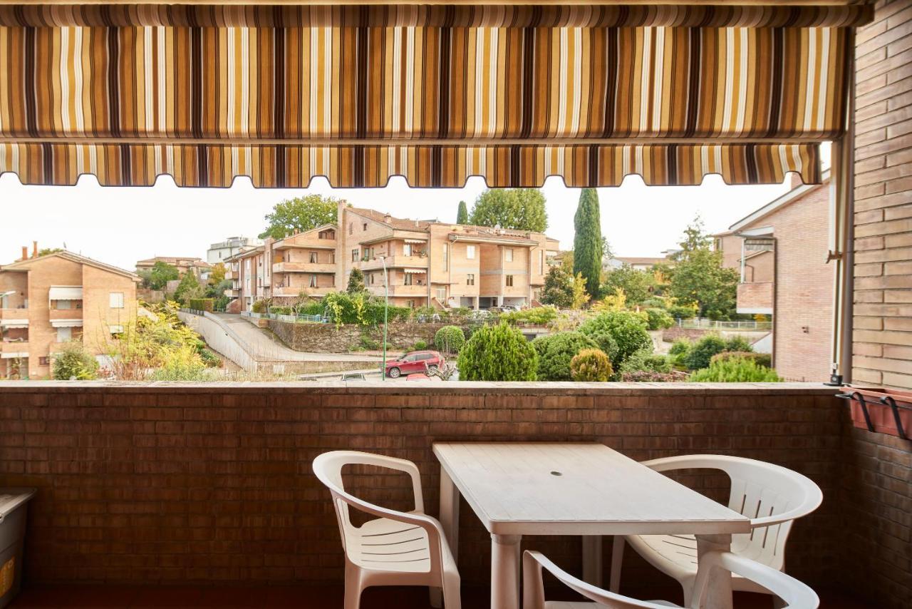 Little Brick House On Siena Hills With Balconies Leilighet Eksteriør bilde